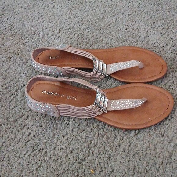 Madden Girl tan sparkle embellished sandals  Sz 7  EUC - Picture 5 of 6